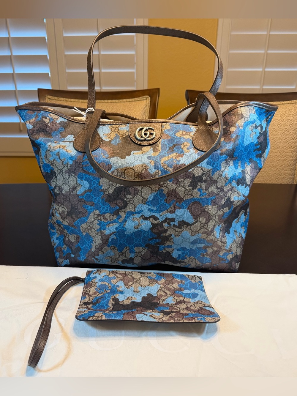 New Authentic Gucci GG Supreme Logo Tote Bag and Pouch Blue Brown Large - Picture 1 of 16